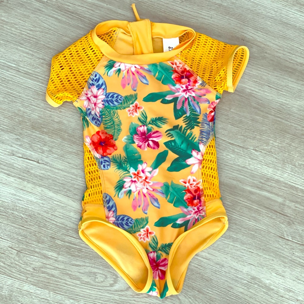 Little girls swimsuit 🩱